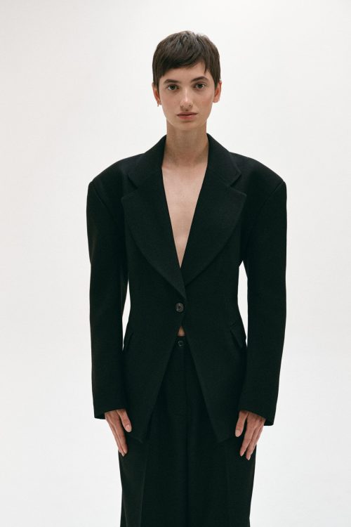 BLACK TAILORED BLAZER