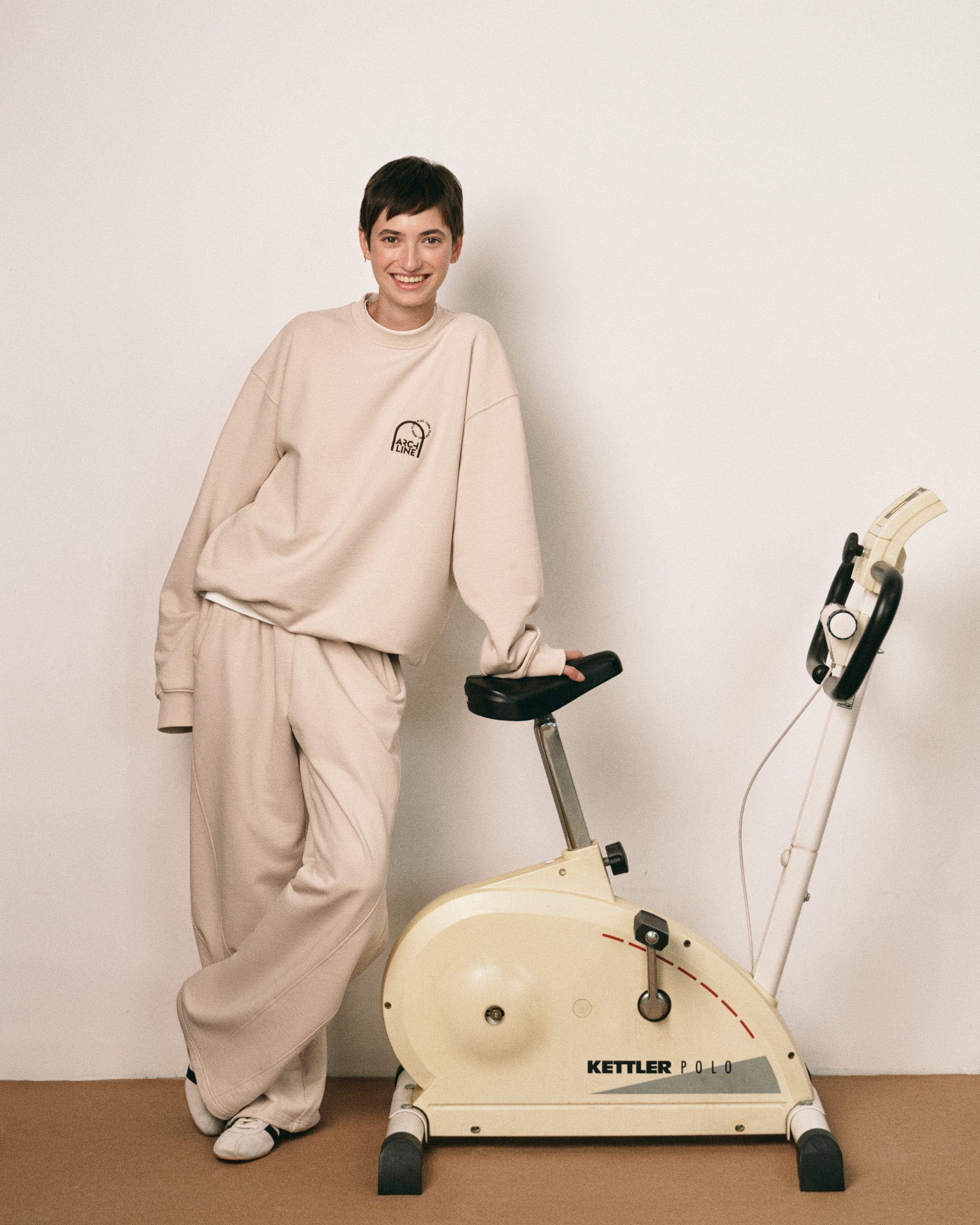 CREAM BEIGE SWEATPANTS