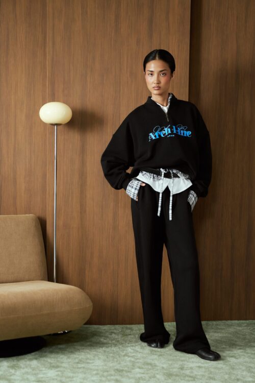 BLACK SWEATPANTS